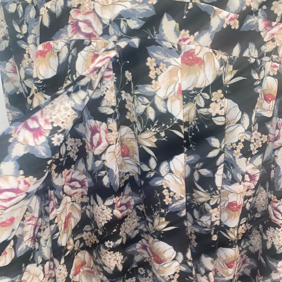 Altar'd State Walk Through Maxi Dress/Romper
Green Pink Floral Print Size Small - Picture 9 of 15